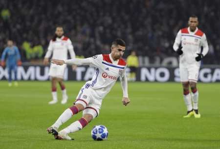 更是对两队 更是对两队